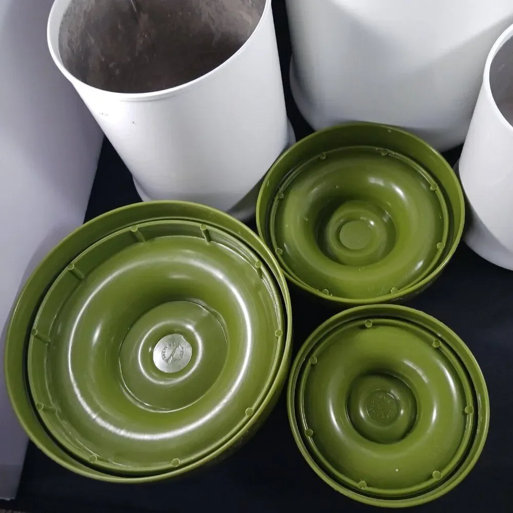 Vintage 70's  MCM 3pc Canister Set